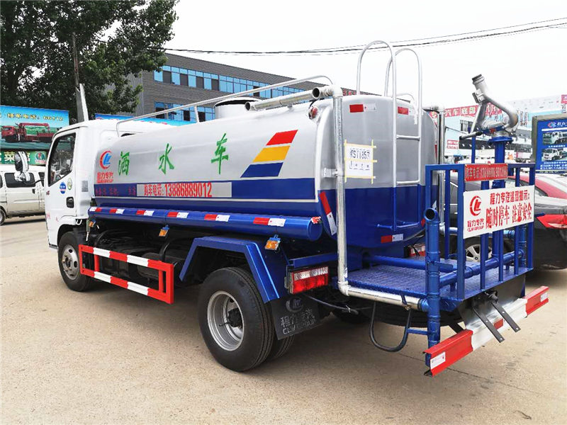 東風(fēng)多利卡D6灑水車(chē)