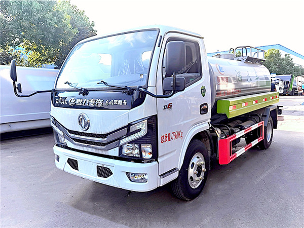 為什么灑水車從來(lái)不換歌？程力灑水車不是不換是不能換？